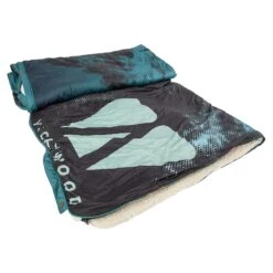 VICKYWOOD X VOITED CLOUDY TOUCH KISSENDECKE - Decke -Camping Freien 5638036750 d vickywood x voited cloudy touch kissendecke vickywood 24